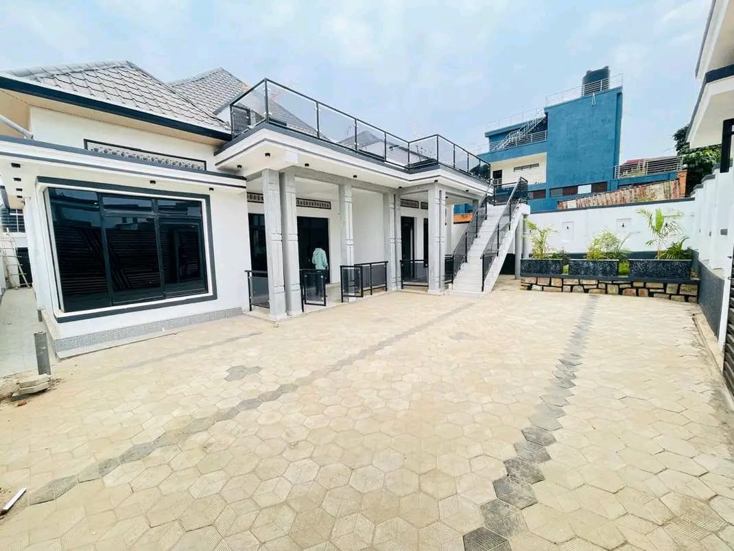R009 — House for Rent in Kicukiro