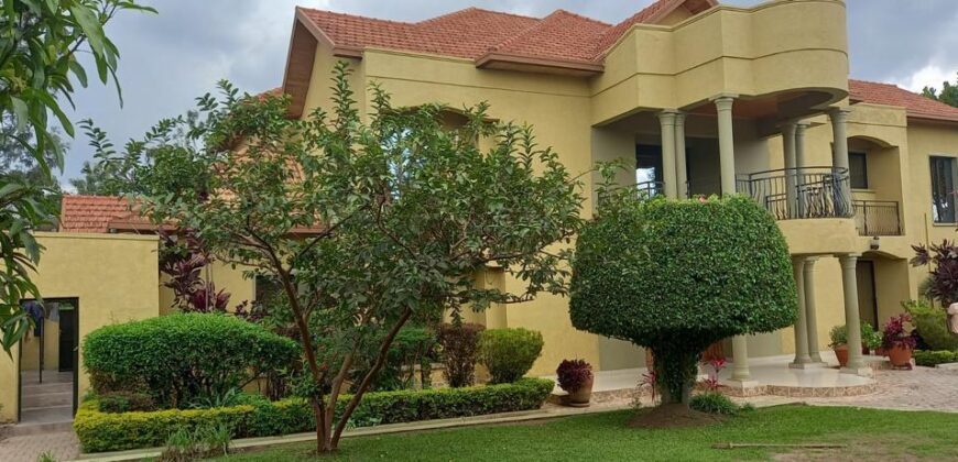 Elegant classic family home for sale in Nyarutarama
