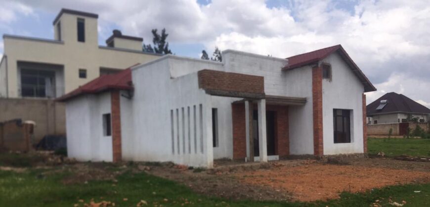 house for sale out of kigali in kayonza Ruyenzi